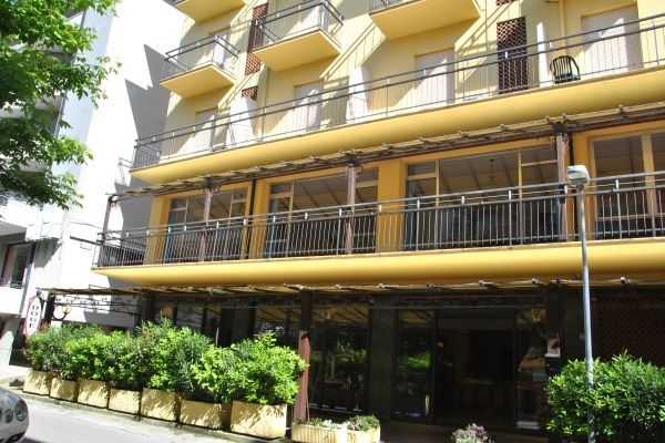 ไลฟลี โฮเทล Hotel เบลลาเรีย-อีเจอา มารีนา ภายนอก รูปภาพ